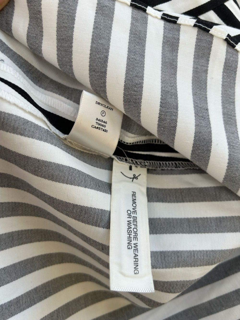 Ann Taylor Classic Black & White Striped Fit-and-Flare Dress 8p - Picture 8 of 9